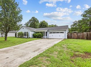 103 Ashbury Park Ln, Richlands, NC 28574