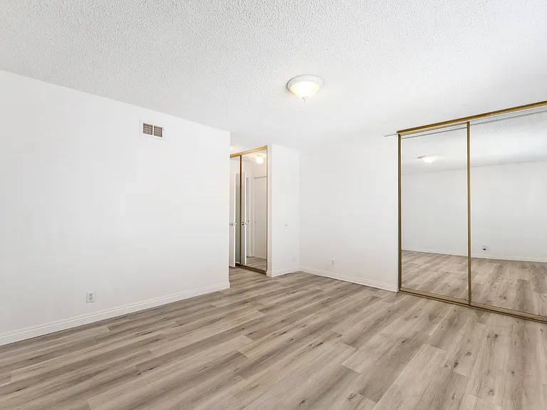 802 1/2 Silver Fir Rd — Photo 15
