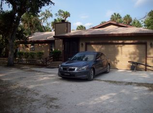 2330 Waccassa St, Geneva, FL 32732