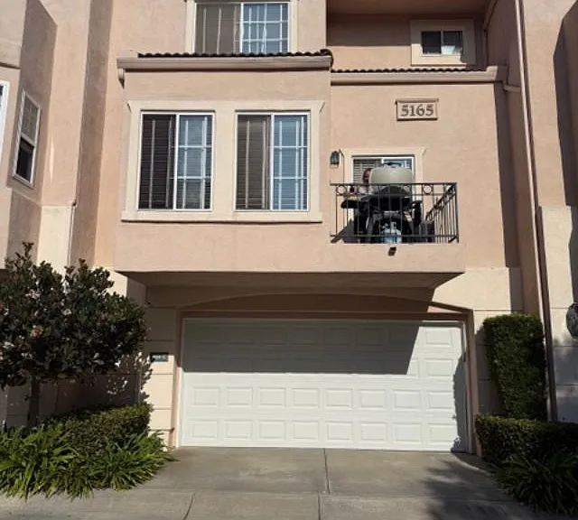 5165 Renaissance Ave #C — Photo 10