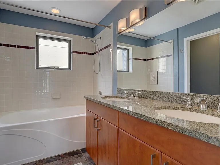 4520 Broadway #206 — Photo 25