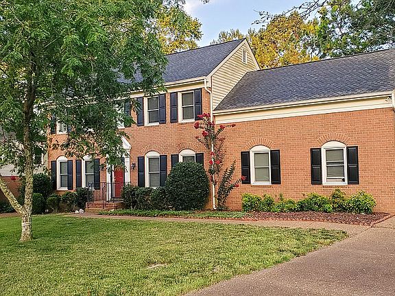 2nd image of 148 Eagles Glen Dr