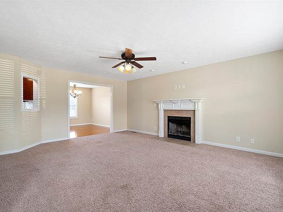 4th image of 2884 Brewster Dr