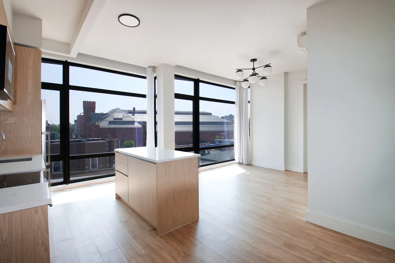 11 Herkimer Street — Photo 2