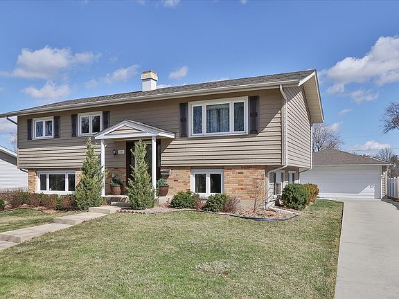 2nd image of 1335 Gentry Rd