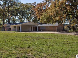 300 Wc Terral Dr, Farmerville, LA 71241