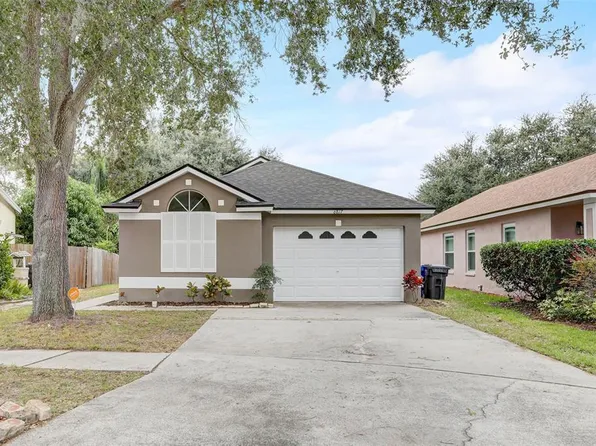 6817 Summer Cove Dr, Riverview, FL 33578