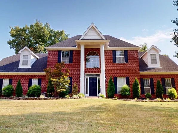2761 Dickens Place Dr, Southaven, MS 38671