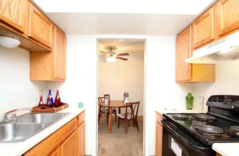 The Citadel Apartments — Photo 1