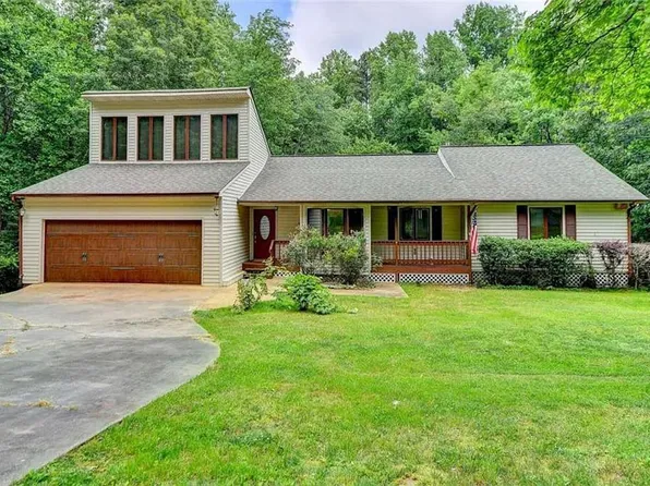 2544 Dogwood Ln, Cumming, GA 30040