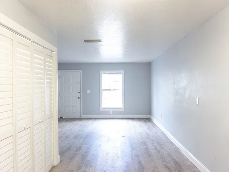Lincoln Place — Photo 18