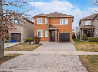34 Royalpark Way, Vaughan, ON L4H 1J5
