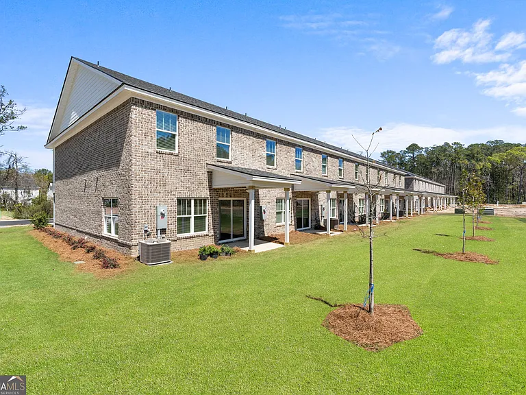 15 Azalea Ln — Photo 44