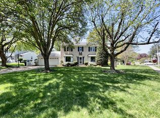 9363 Tartan View Dr, Fairfax, VA 22032