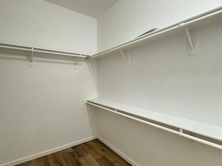 2772 Broadmoor Dr — Photo 21