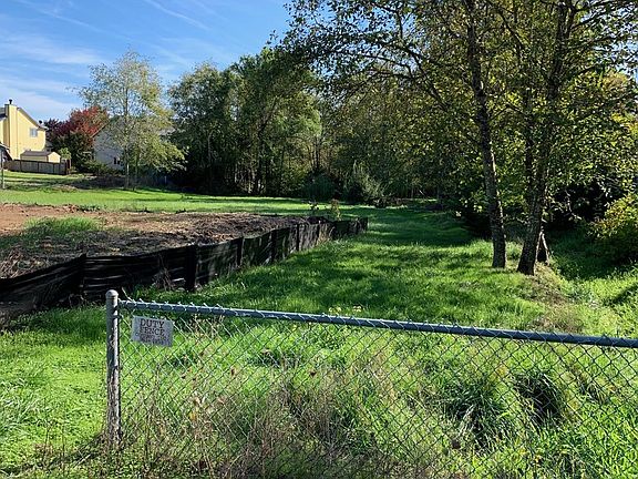 5th image of 13850 Lazy Creek Ln