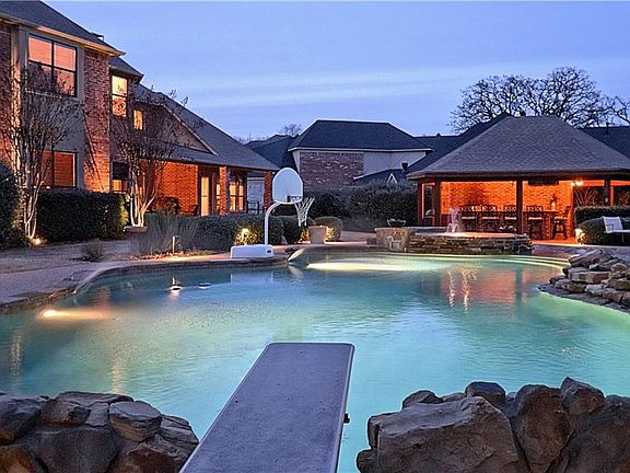 4th image of 4612 Trotter Ln