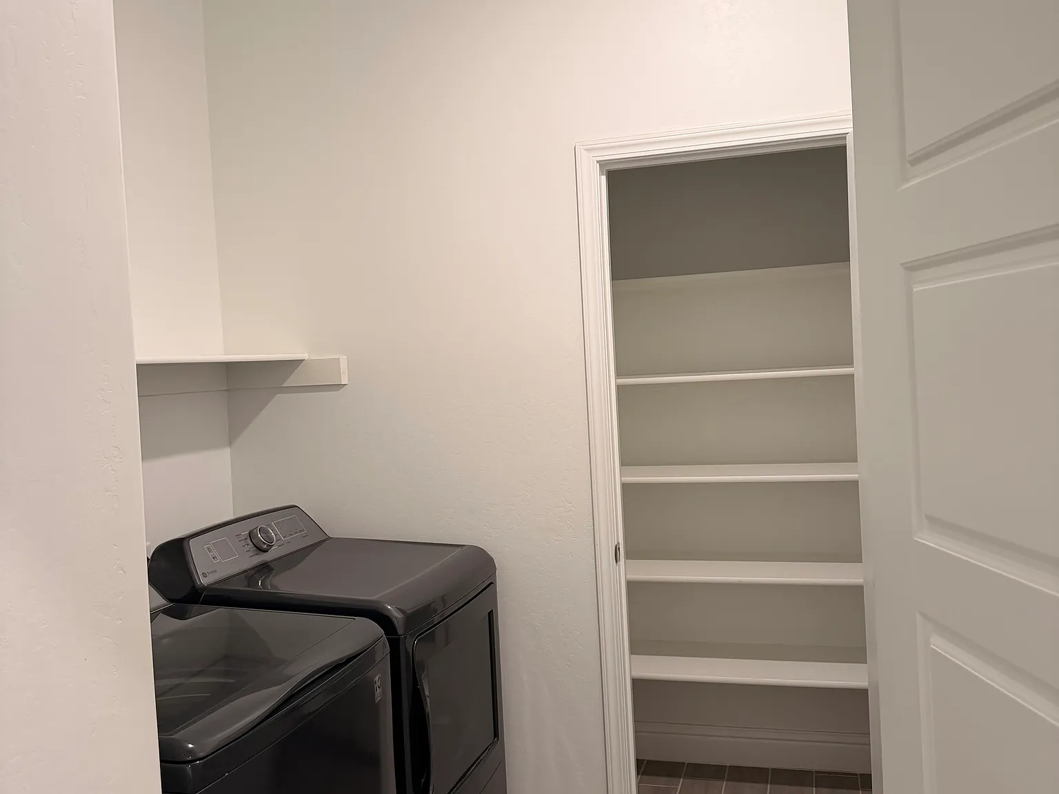 2 bed, 1700 sqft, $2,500 — Photo 3