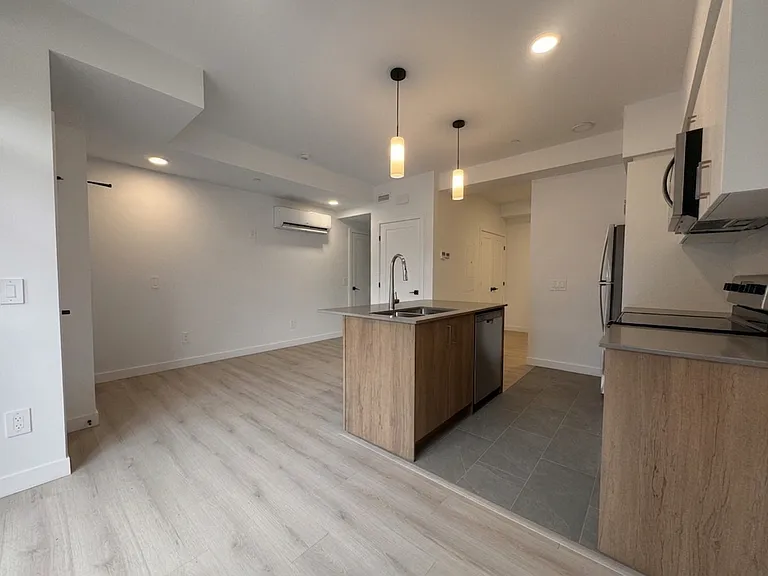 31 Mill St #34 — Photo 4
