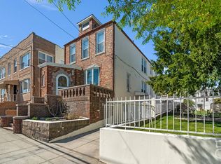 7533 67th Rd, Middle Village, NY 11379