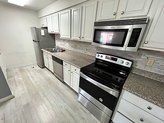 5th image of 4961 River Glen Dr Unit 28