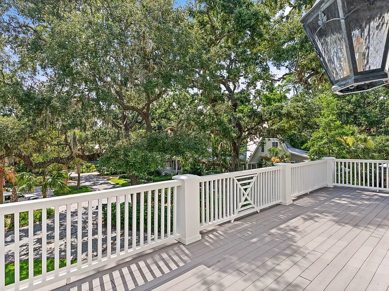 1044 Village Oaks Ln — Photo 14