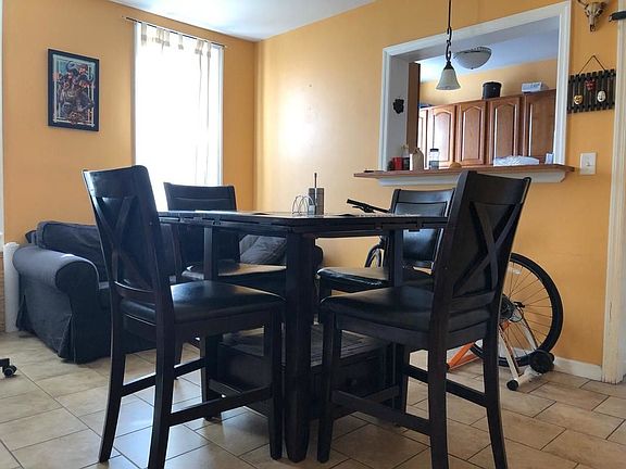 5th image of 169 Irving Ave APT 3R