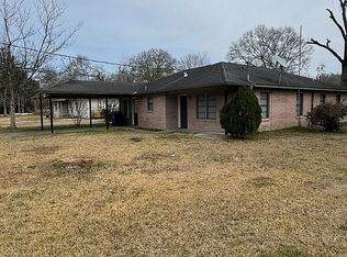 308 Gibbs St, Devers, TX 77538