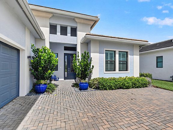 3rd image of 15745 Cresswind Place
