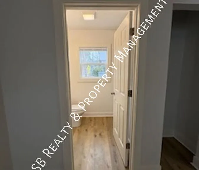 815 Park Ave #14 — Photo 14