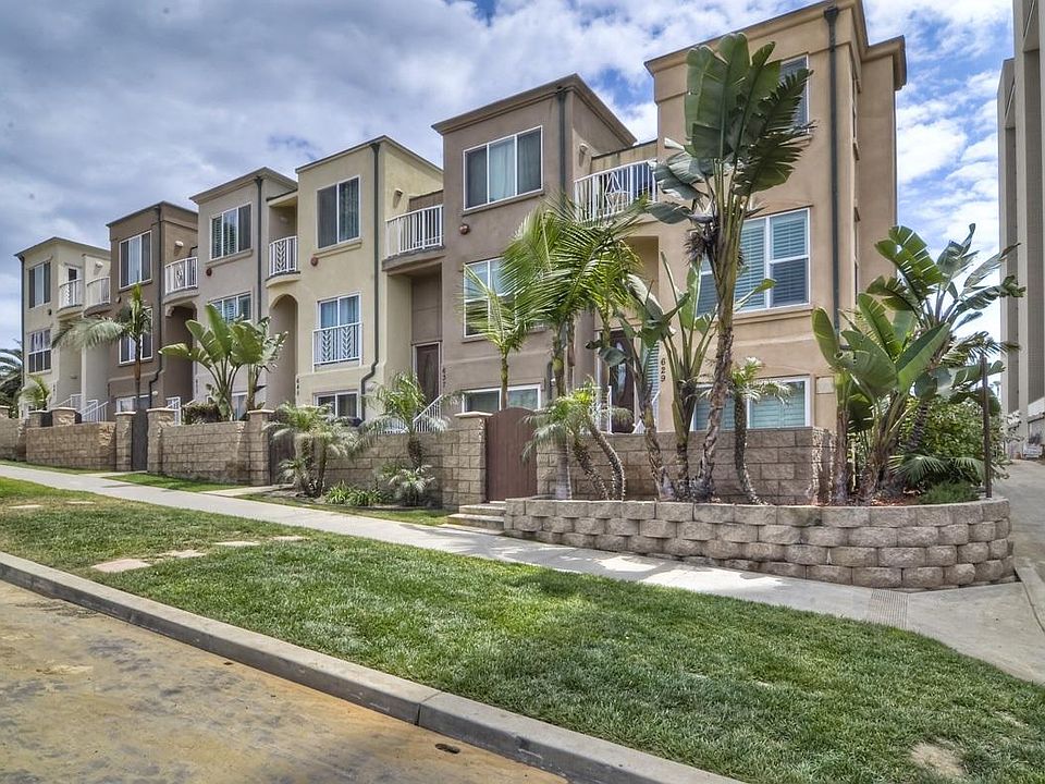Condo is the furthest condo to the right on the corner with Ocean View