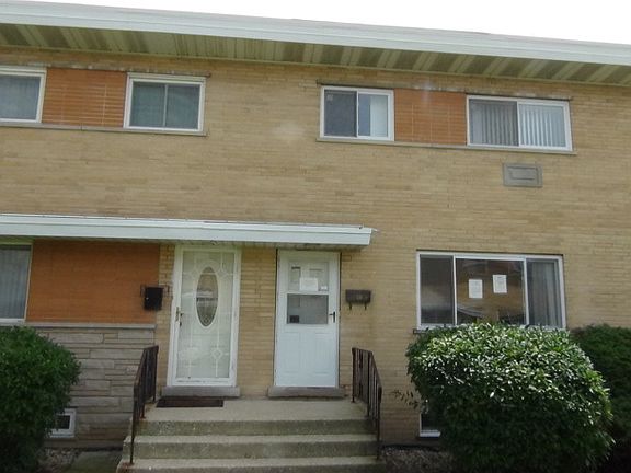 5th image of 9666 Lois Dr #63