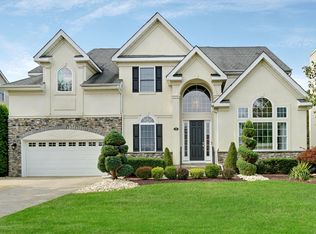 34 Bracken Ct, Howell, NJ 07731