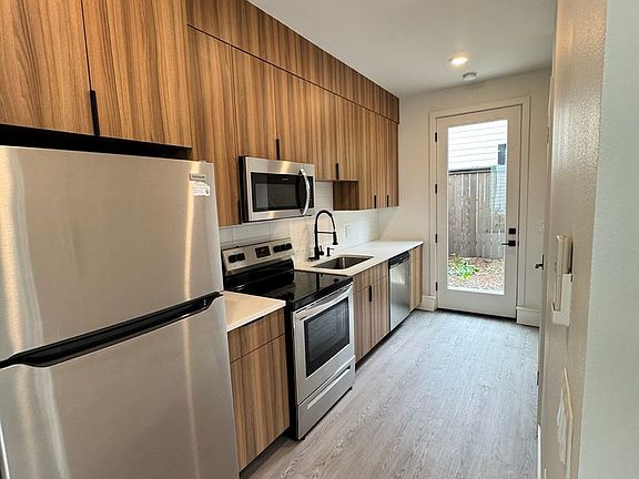 5th image of 7561-7579 N Drummond Ave #7571K196