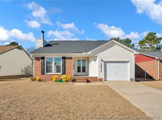 3412 Crosswinds Dr, Hope Mills, NC 28348