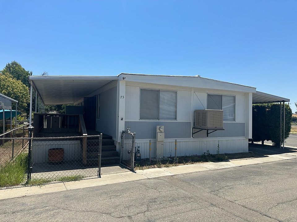 1st image of 7676 N Fresno St Space 75