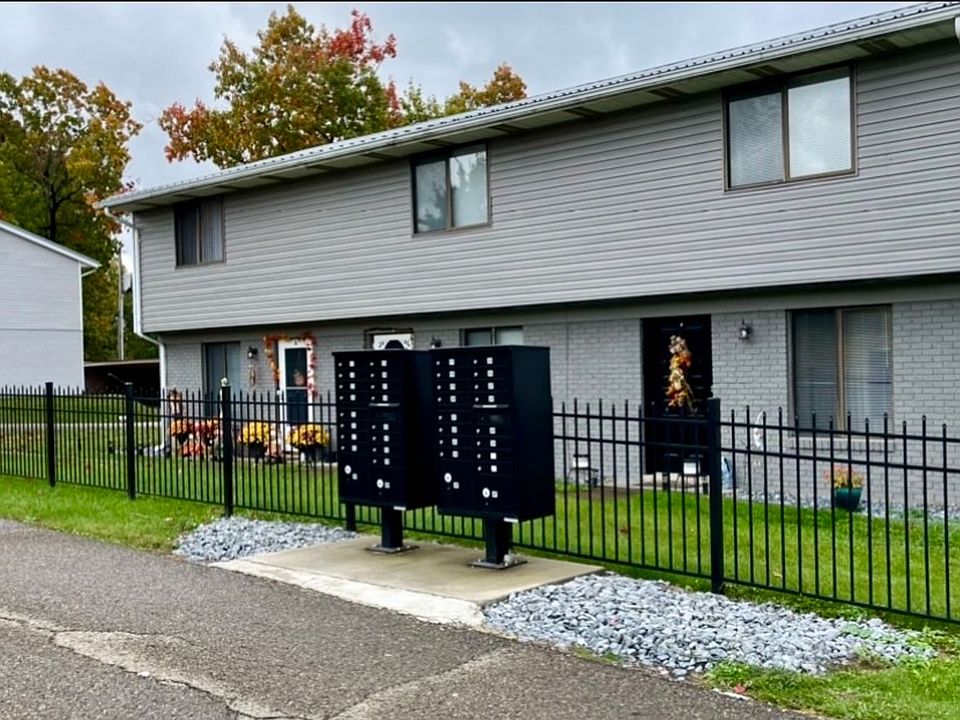 1st image of 6 Morningside Dr APT 17