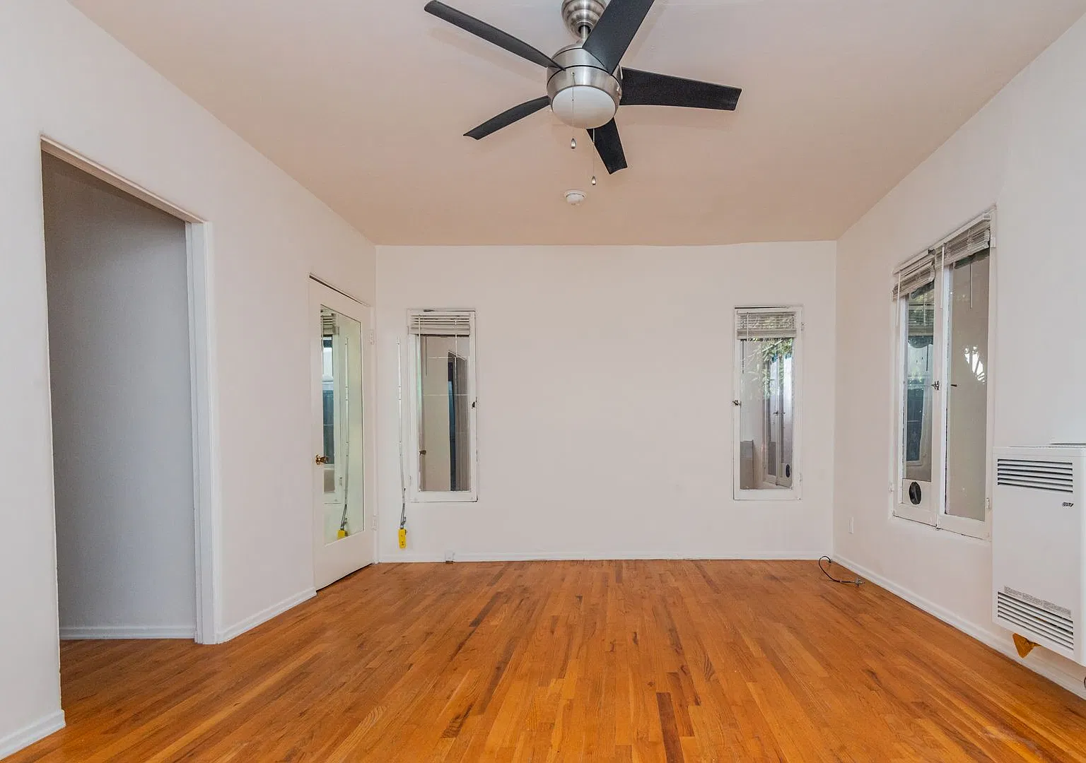 Citrus Apartments — Photo 2