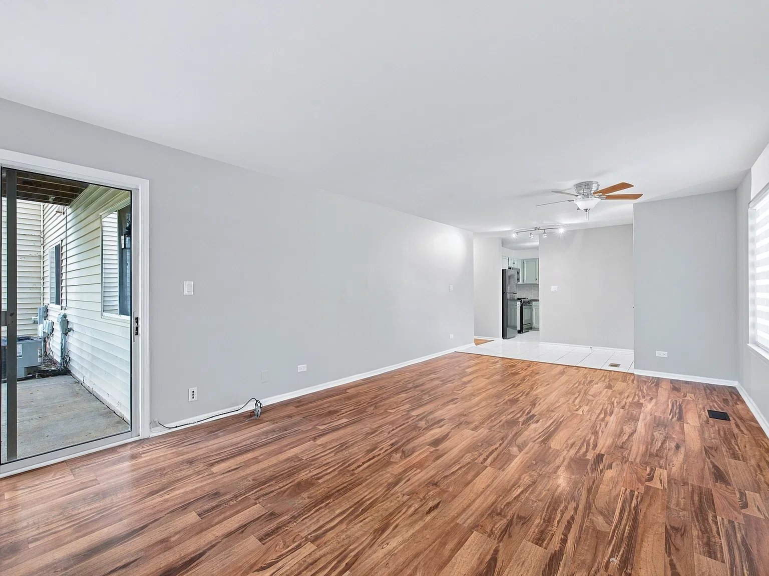 2 bed, 1156 sqft, $2,500 — Photo 4