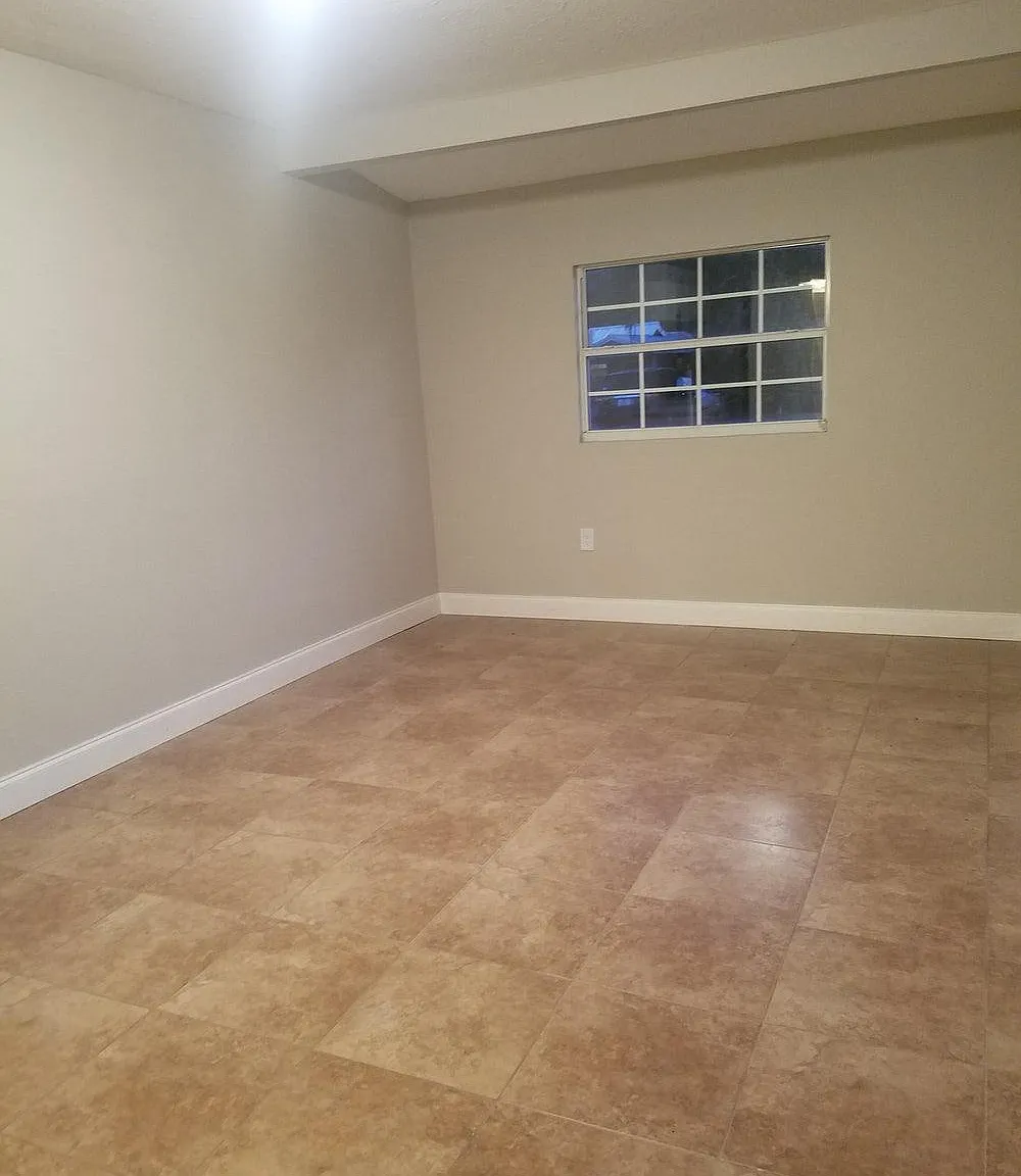 Studio, $960 — Photo 2