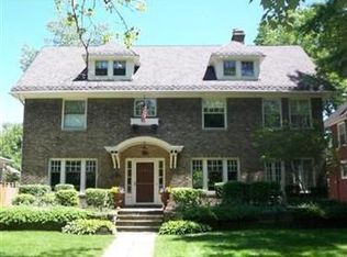 2165 Demington Dr, Cleveland Heights, OH 44106