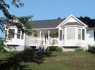 6643 Claude Parks Rd, Murrayville, GA 30564