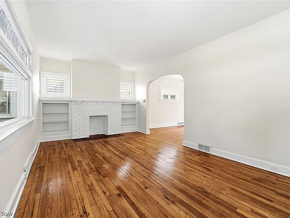 5th image of 3405 W 130th St