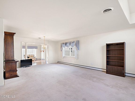 4th image of 91 Westport Drive