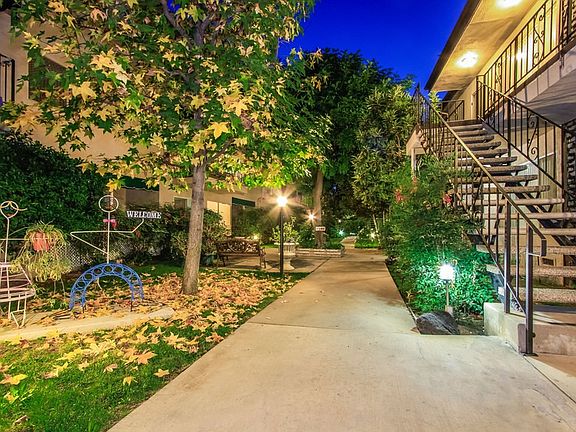 5th image of 220 E Live Oak St APT 10