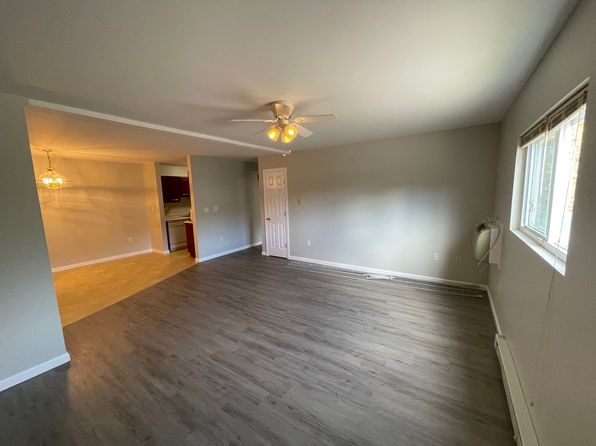 63 Glade St UNIT B2