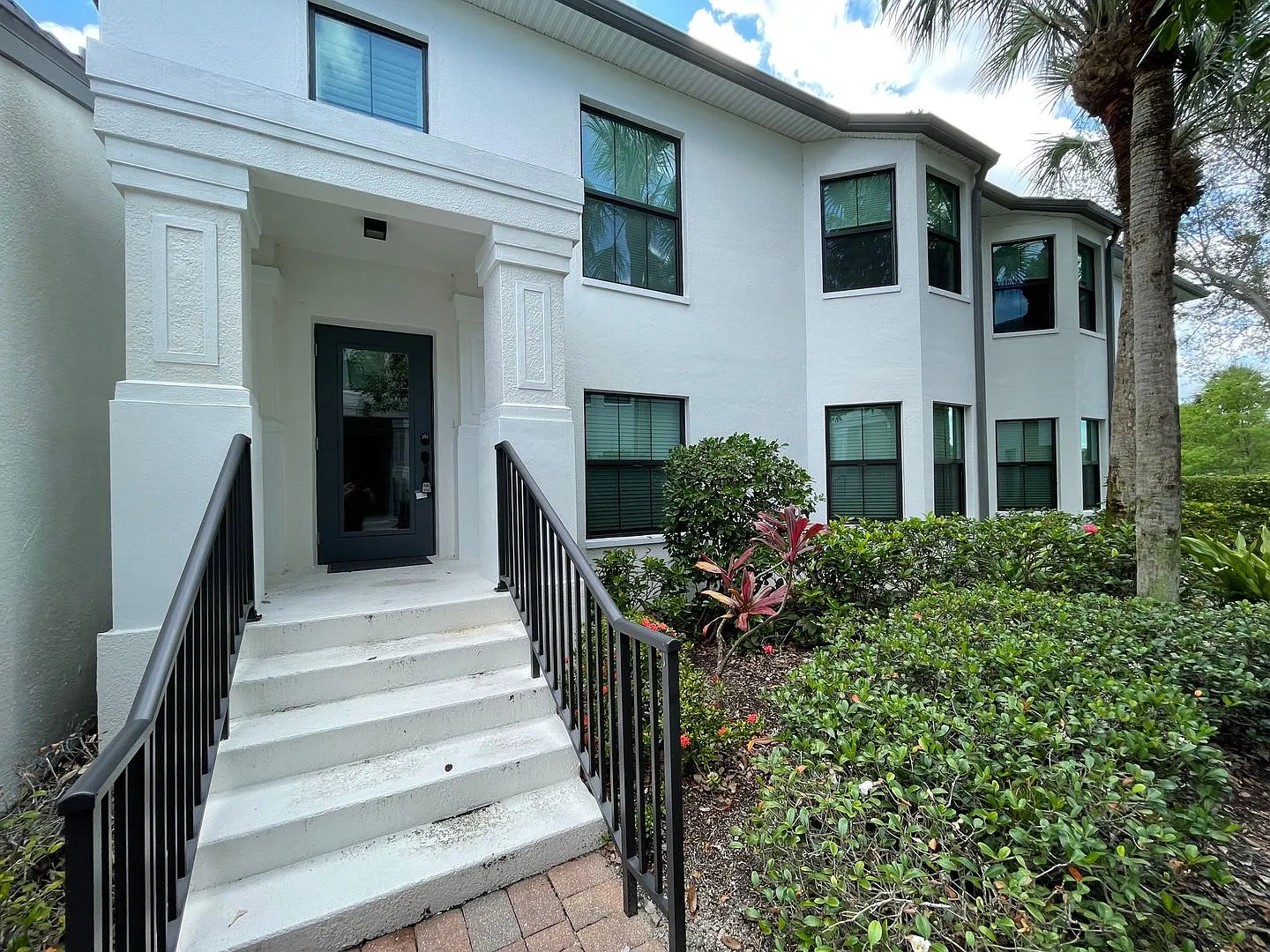 2377 Ravenna Blvd. #202-Amber — Photo 4