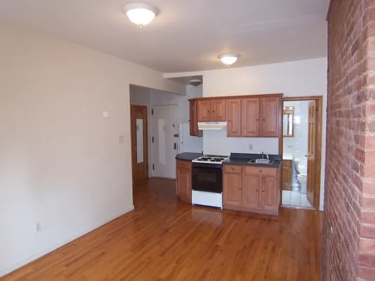 Rented by Citi Habitats | media 8