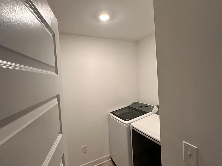 2302 S Stonehill Way — Photo 13