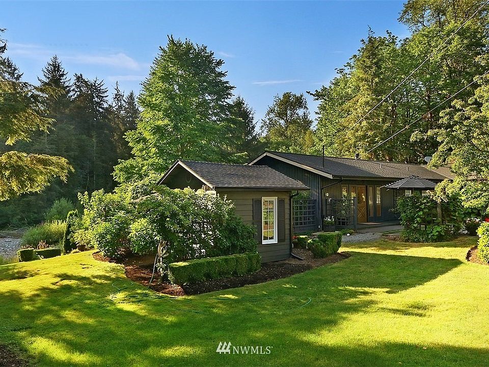 1st image of 10901 325th Ave SE